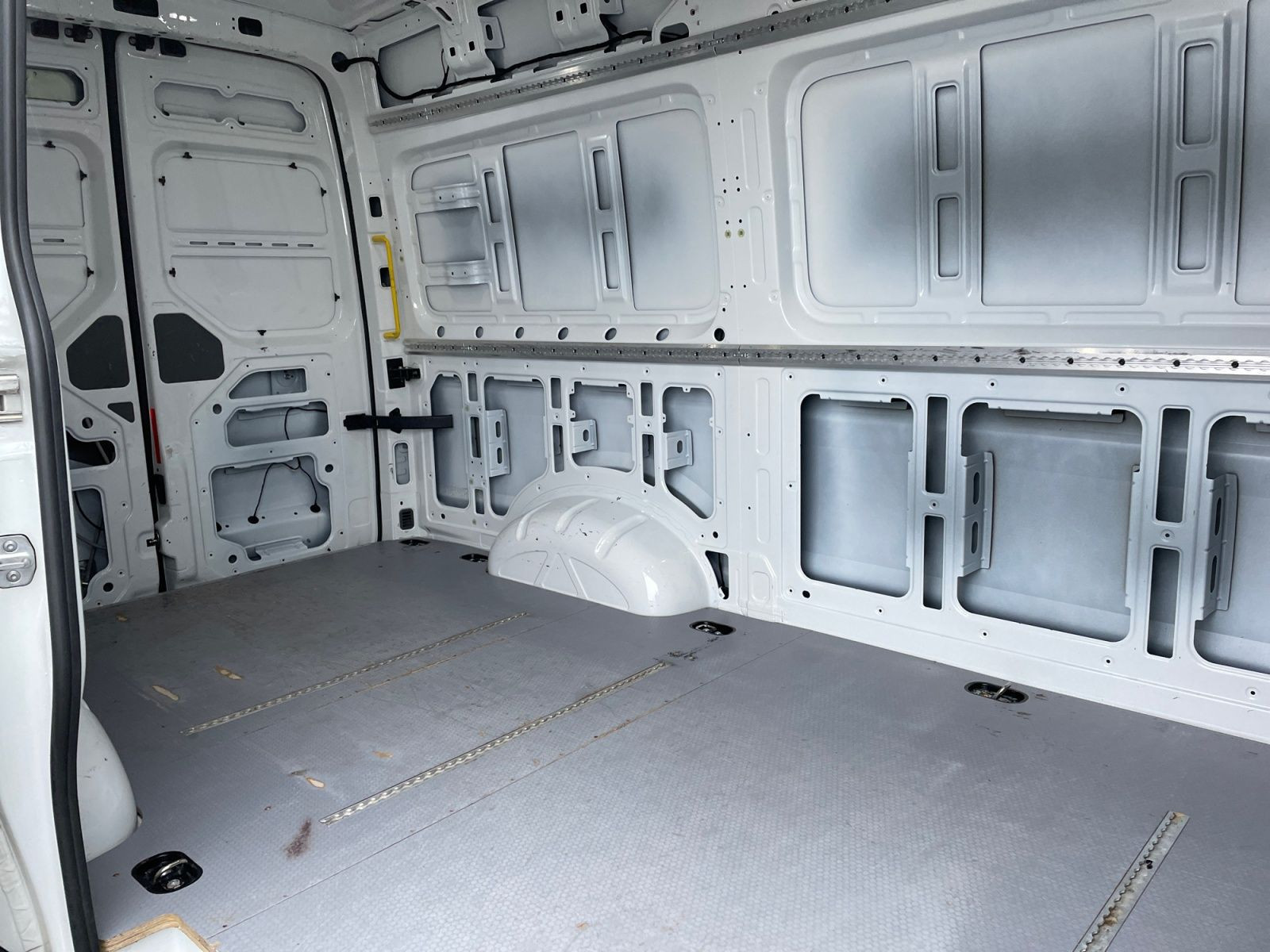 Volkswagen - Crafter_14