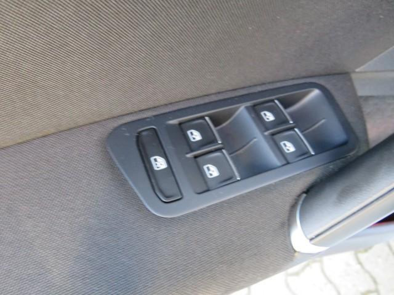 tuerbedienungselemente-innen