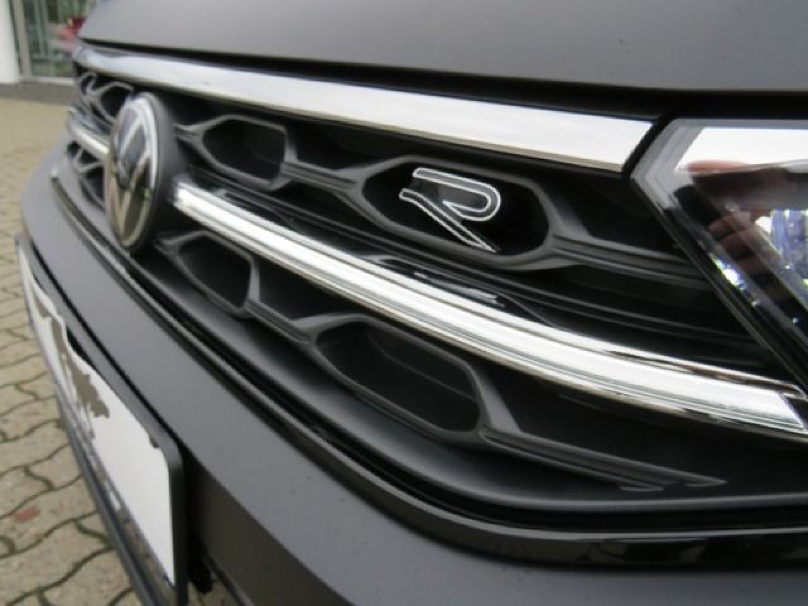 Volkswagen - T-Roc Cabriolet_11