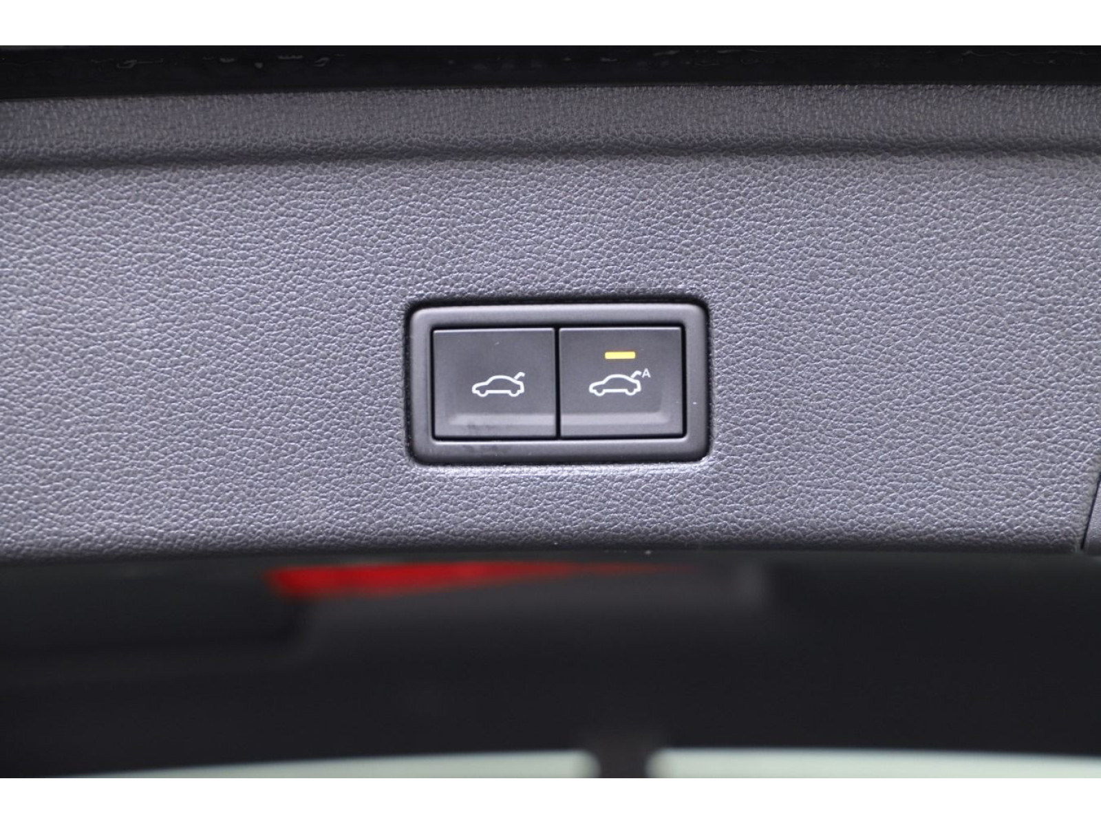 Volkswagen - Touareg_15