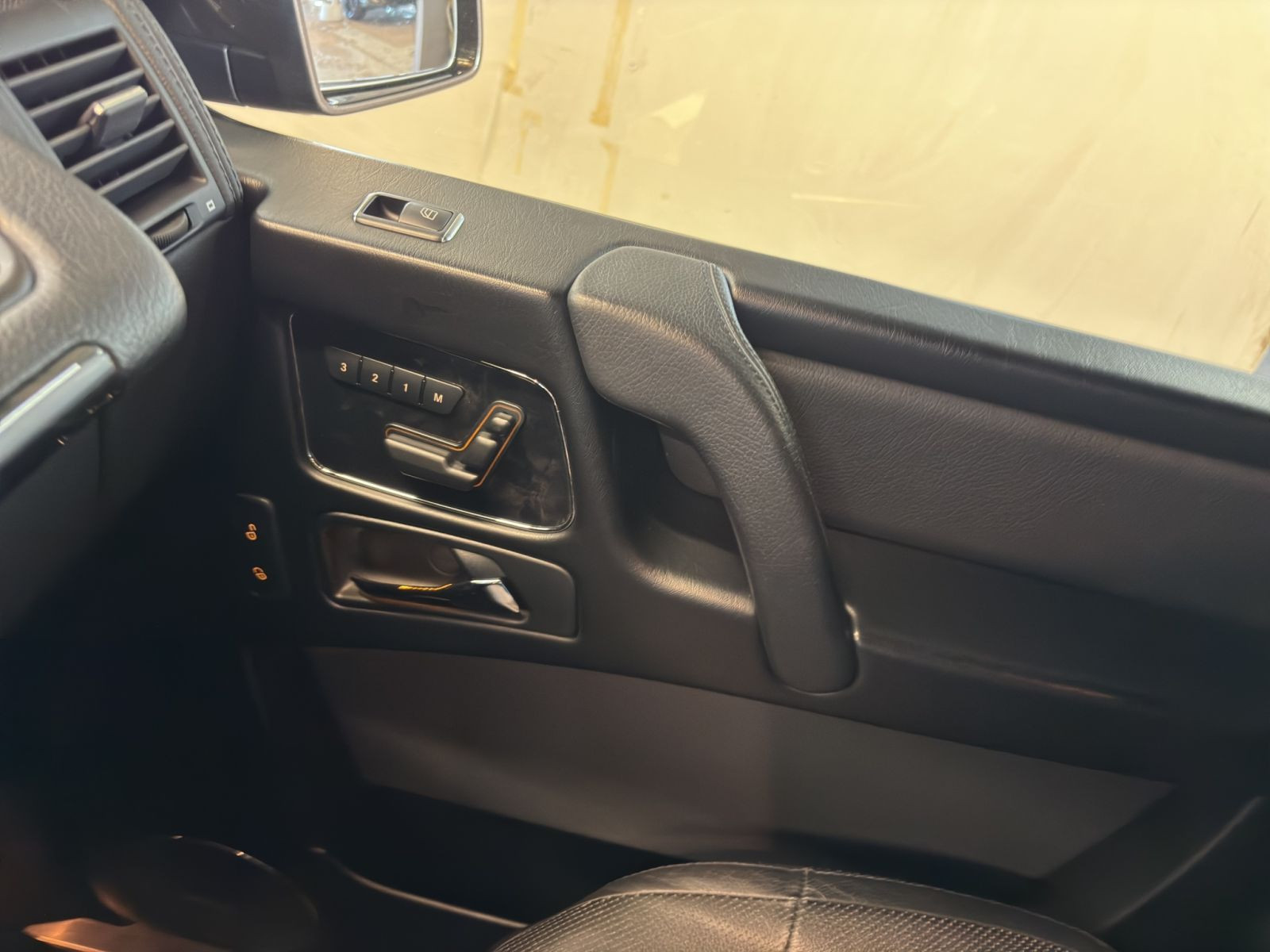 Mercedes-Benz - G 350_16