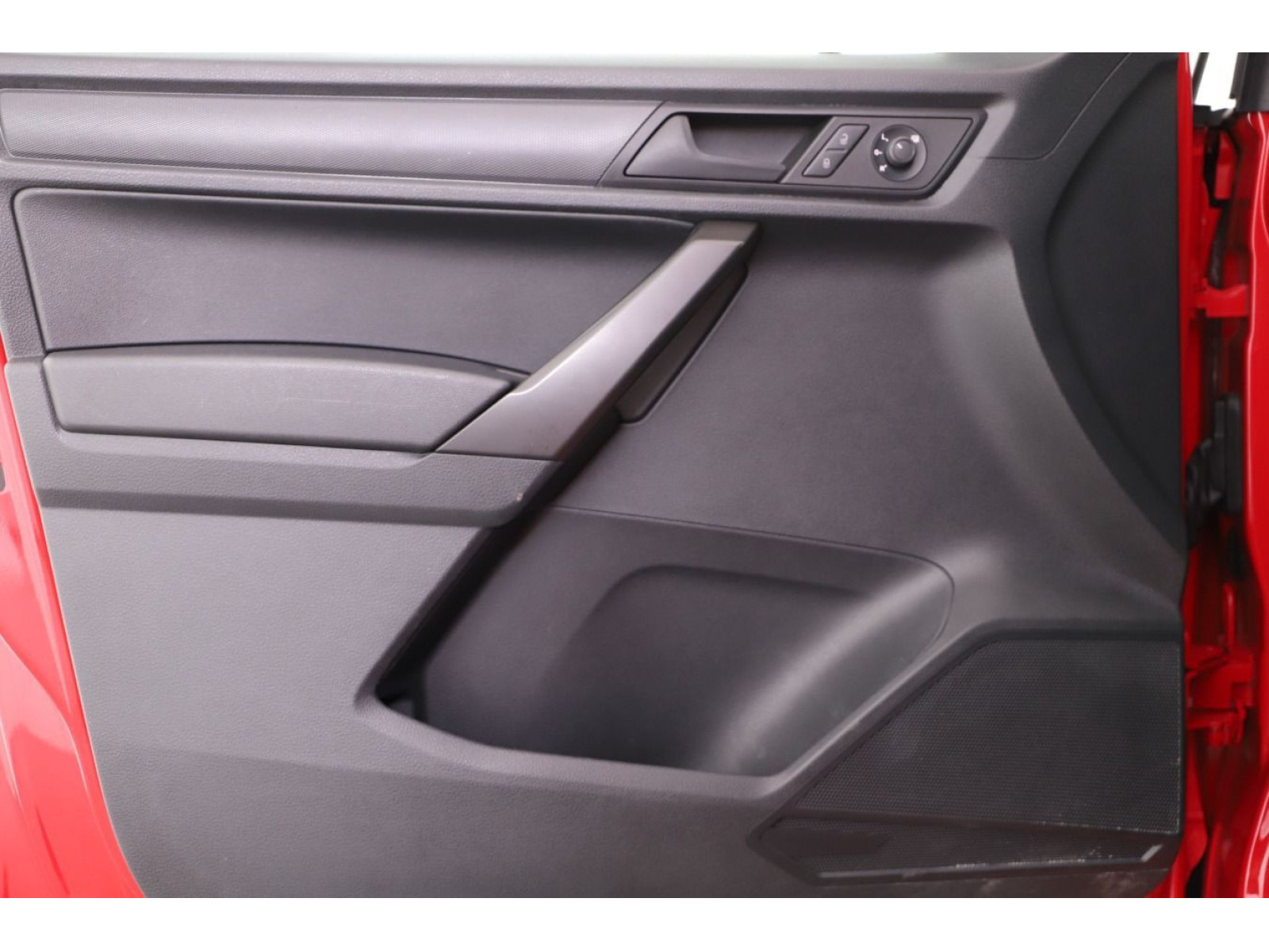 Volkswagen - Caddy Maxi_11