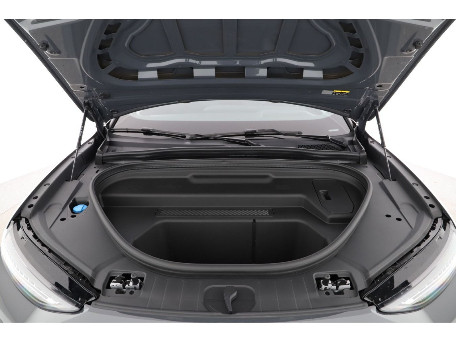 Audi - Q6 SUV e-tron_18