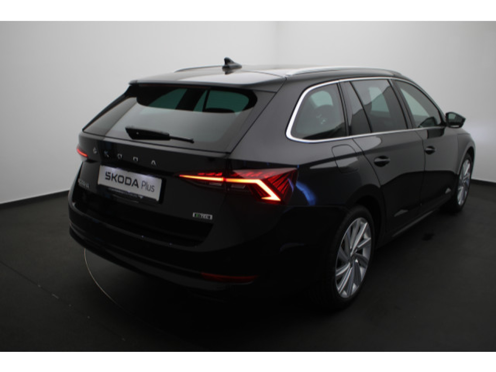 diagonalansicht-hinten-aussen