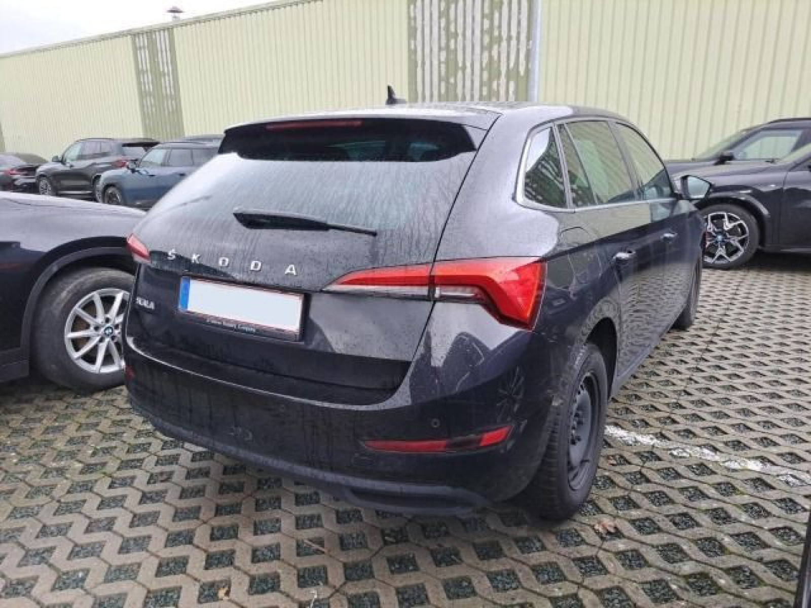 diagonalansicht-hinten-aussen