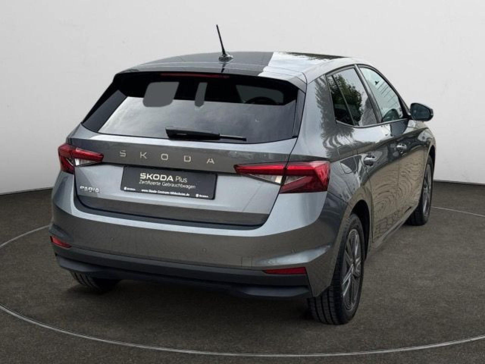 diagonalansicht-hinten-aussen