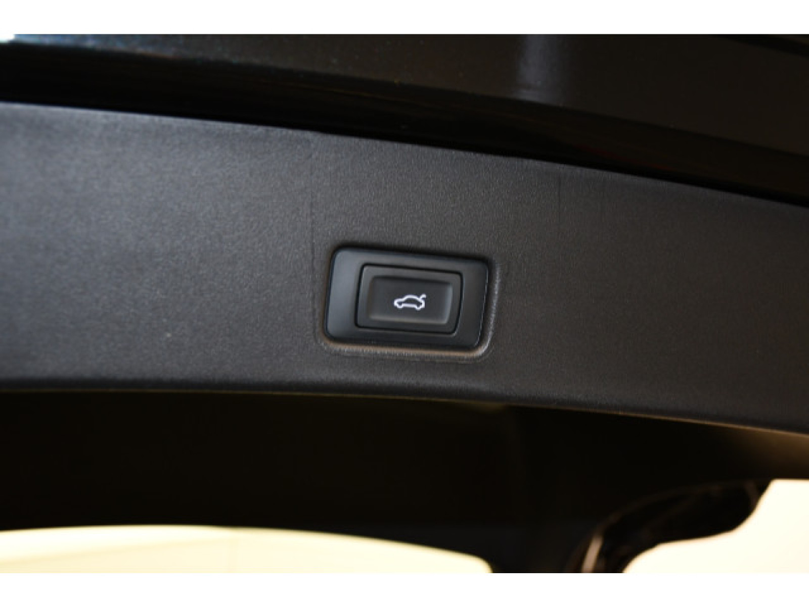 Audi - Q4 Sportback e-tron_11