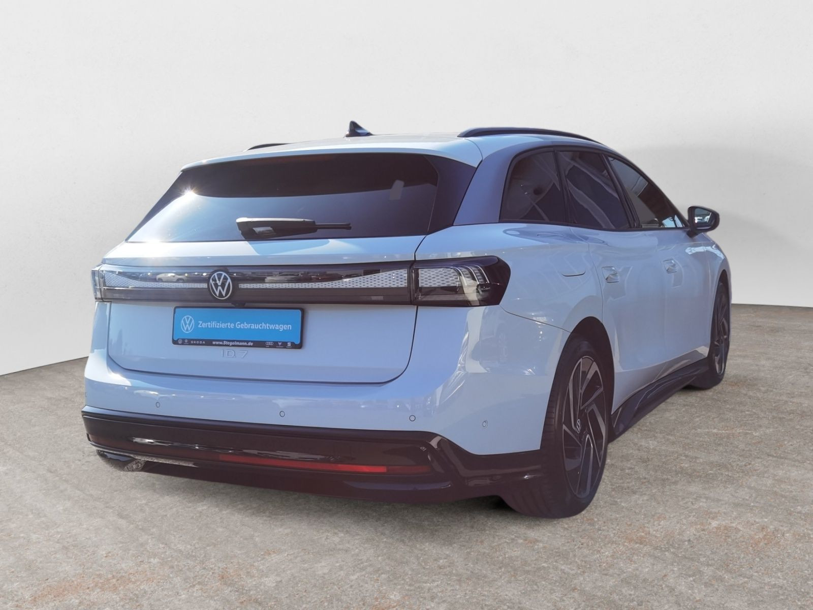 diagonalansicht-hinten-aussen