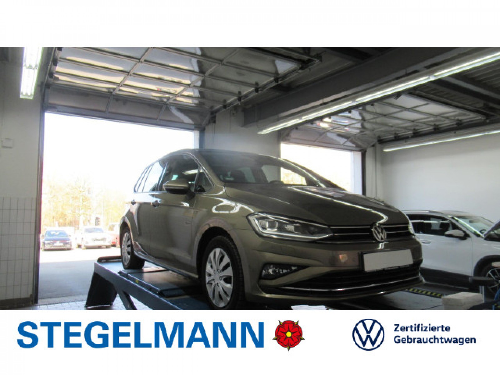 Golf VII Sportsvan 1.0 TSI DSG Join *AHK*Kamera*LED*Navi*Sitzheizung*