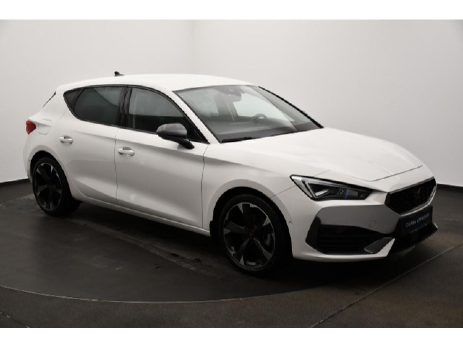 diagonal-frontansicht-aussen